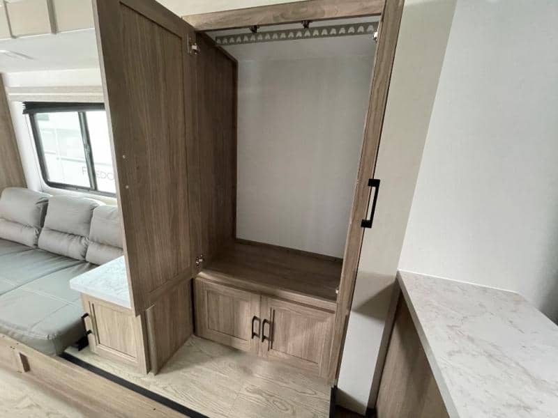 2026 Coachmen 2026 Coachmen Freedom Express Select - thumbnail 30