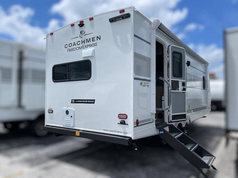 2026 Coachmen 2026 Coachmen Freedom Express Select - thumbnail 7