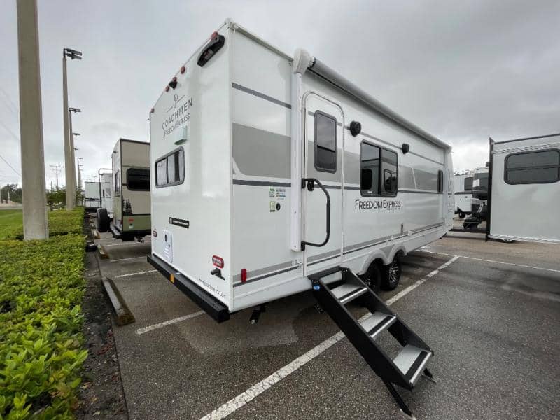 2026 Coachmen 2026 Coachmen Freedom Express Select - thumbnail 8