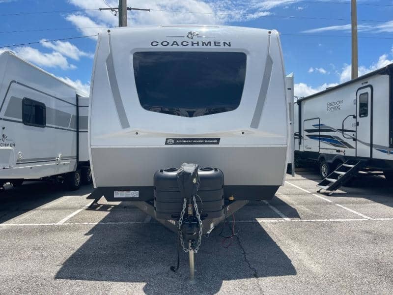 2026 Coachmen 2026 Coachmen Freedom Express - thumbnail 3