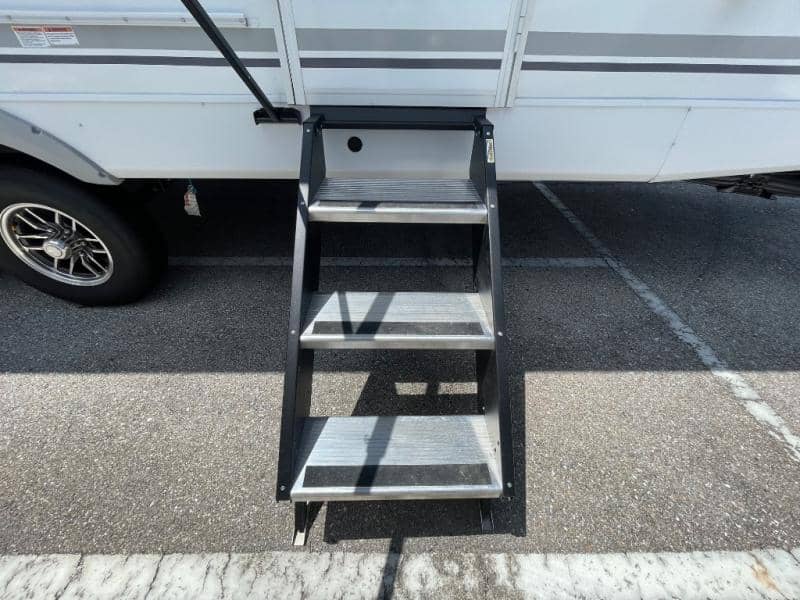 2026 Coachmen 2026 Coachmen Freedom Express - thumbnail 9