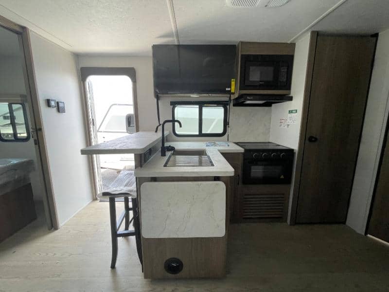 2026 Coachmen 2026 Coachmen Freedom Express - thumbnail 10