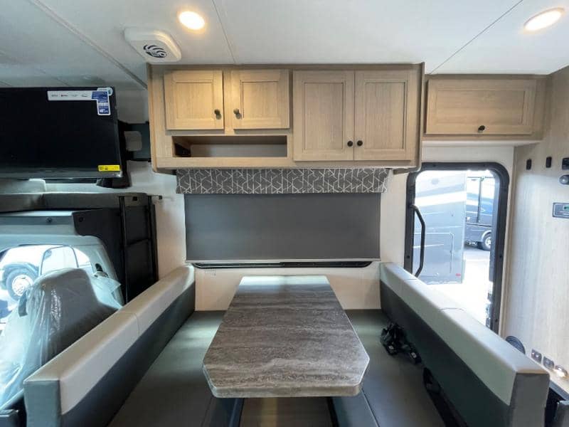 2026 Forest River 2026 Forest River Sunseeker Classic - thumbnail 13