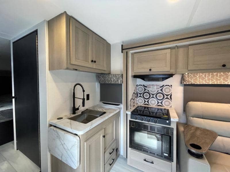 2026 Forest River 2026 Forest River Sunseeker Classic - thumbnail 16