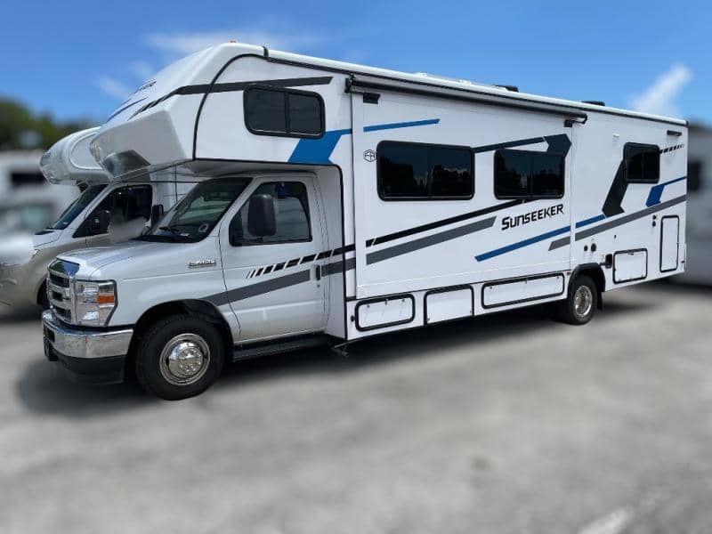 2026 Forest River 2026 Forest River Sunseeker - thumbnail 4