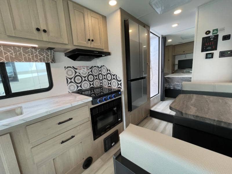 2026 Forest River 2026 Forest River Sunseeker - thumbnail 31