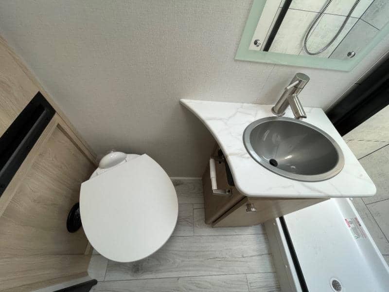 2026 Coachmen 2026 Coachmen Leprechaun - thumbnail 18