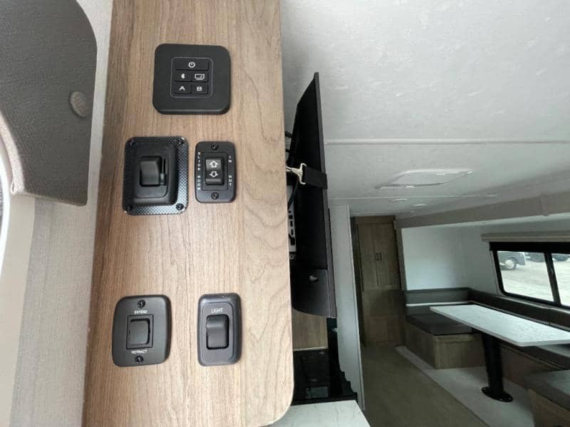 2026 Coachmen 2026 Coachmen Freedom Express - thumbnail 51