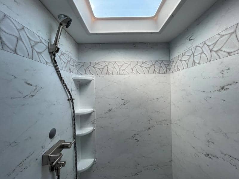 2026 Coachmen 2026 Coachmen Leprechaun - thumbnail 19