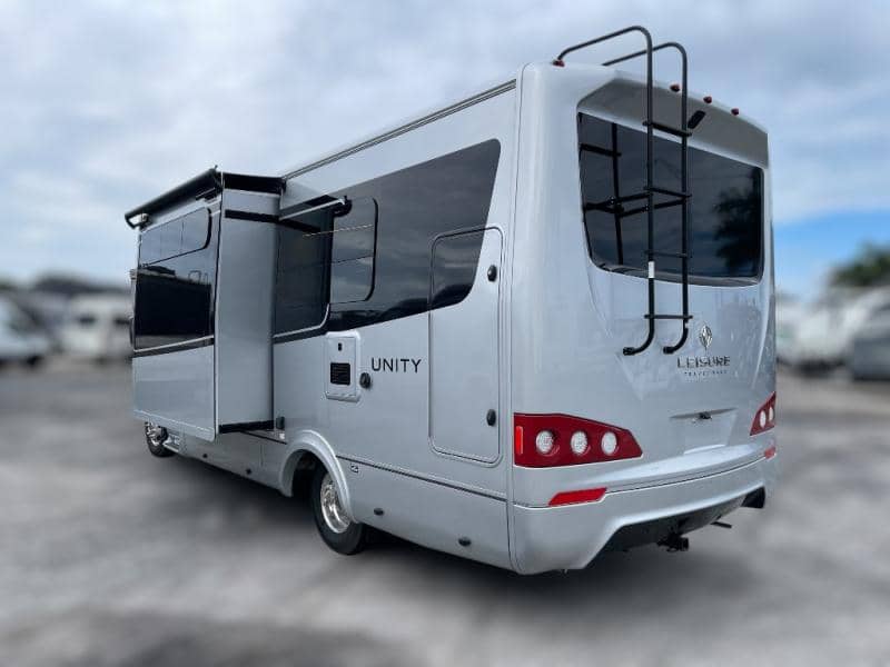 2025 Leisure Travel Vans 2025 Leisure Travel Vans Unity - thumbnail 4