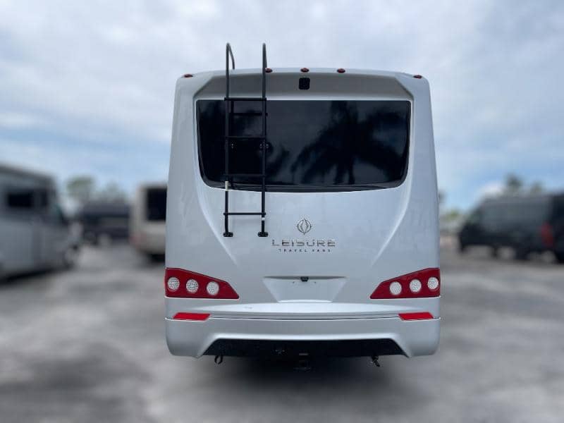 2025 Leisure Travel Vans 2025 Leisure Travel Vans Unity - thumbnail 5