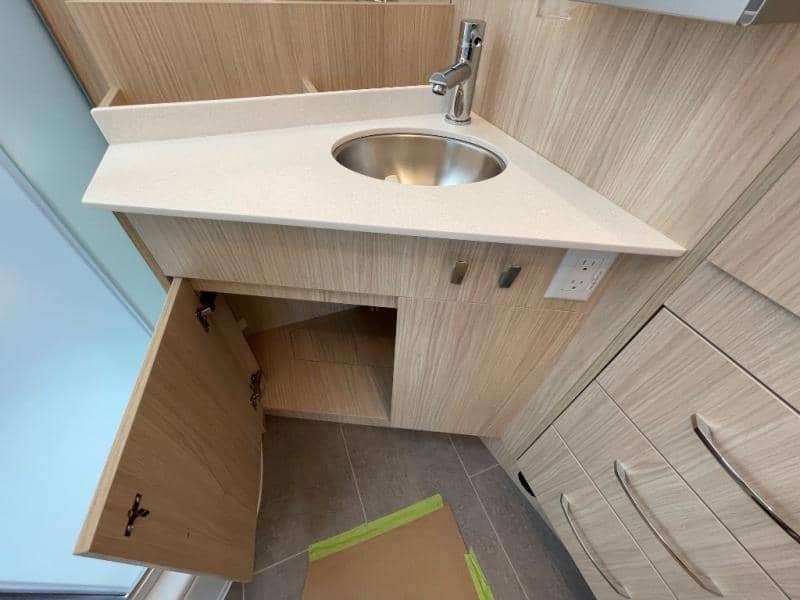 2025 Leisure Travel Vans 2025 Leisure Travel Vans Unity - thumbnail 50