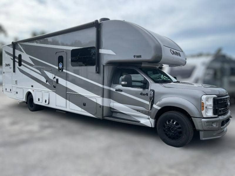 2026 Thor Motor Coach 2026 Thor Motor Coach Omni Trail - thumbnail 1