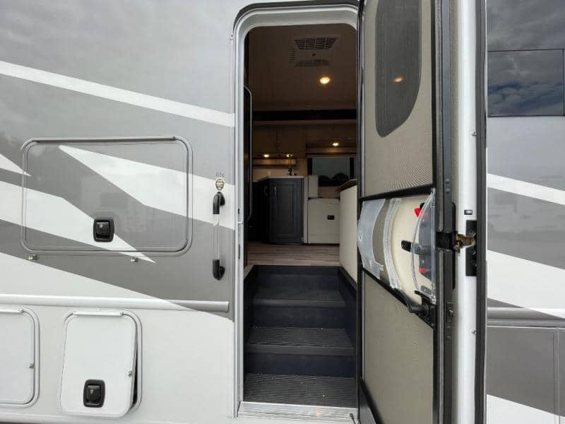 2026 Thor Motor Coach 2026 Thor Motor Coach Omni Trail - thumbnail 34