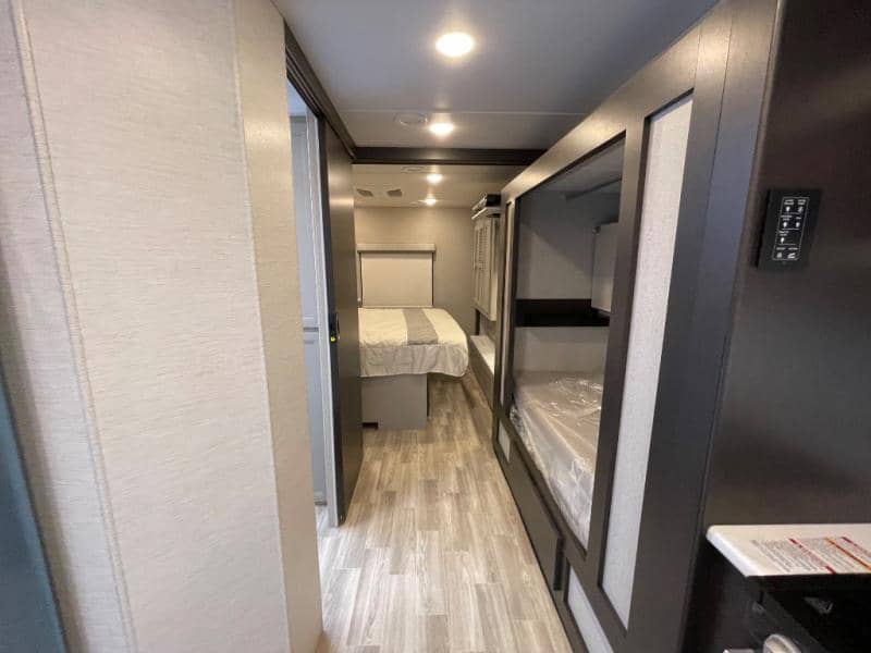 2026 Thor Motor Coach 2026 Thor Motor Coach Omni Trail - thumbnail 43