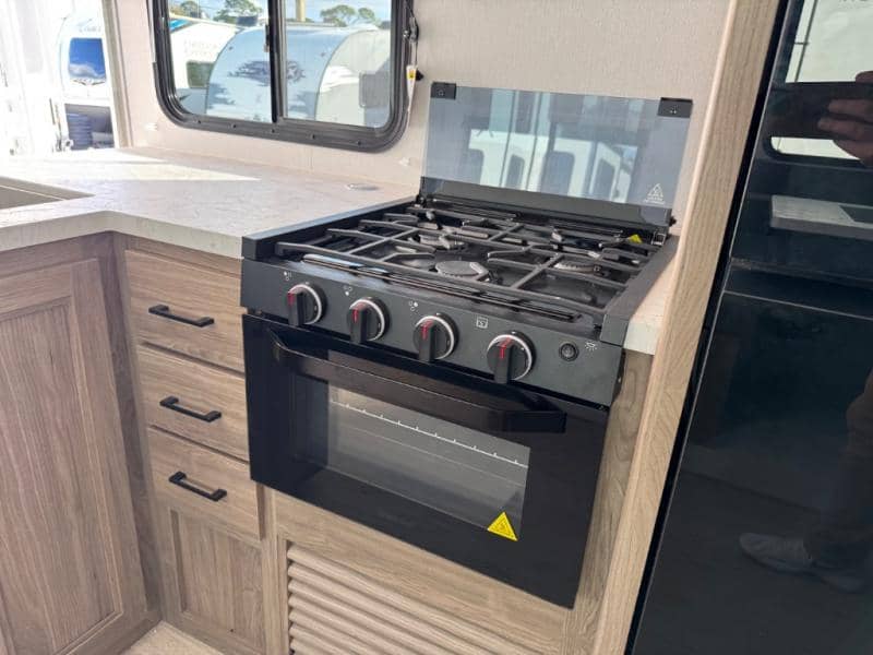 2026 Coachmen 2026 Coachmen Freedom Express - thumbnail 12