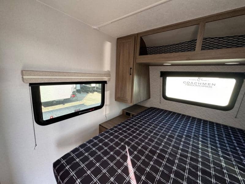 2026 Coachmen 2026 Coachmen Freedom Express - thumbnail 19