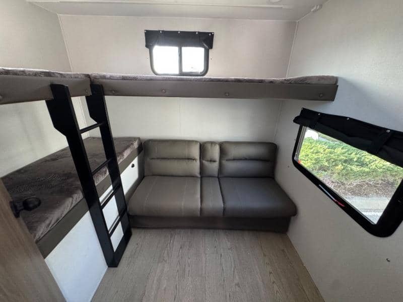 2026 Coachmen 2026 Coachmen Freedom Express - thumbnail 20