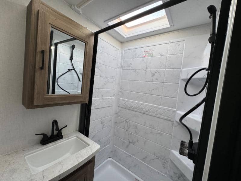 2026 Coachmen 2026 Coachmen Freedom Express - thumbnail 24