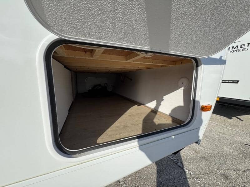 2026 Coachmen 2026 Coachmen Freedom Express - thumbnail 8