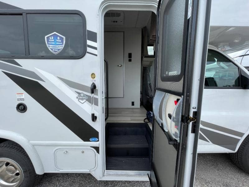 2026 Thor Motor Coach 2026 Thor Motor Coach Quantum - thumbnail 18