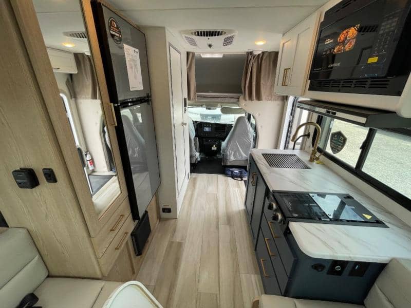 2026 Thor Motor Coach 2026 Thor Motor Coach Quantum - thumbnail 37