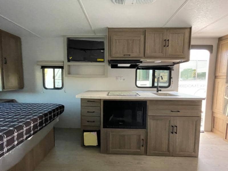 2026 Coachmen 2026 Coachmen Freedom Express Select - thumbnail 20