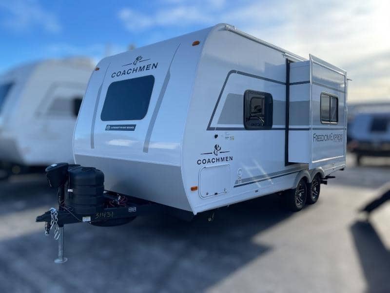 2026 Coachmen 2026 Coachmen Freedom Express Select - thumbnail 4