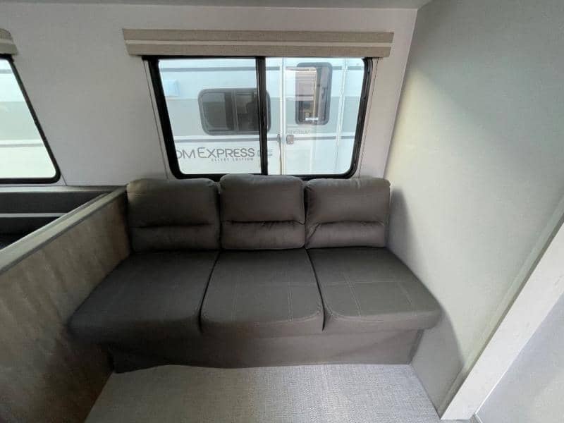 2026 Coachmen 2026 Coachmen Freedom Express - thumbnail 24