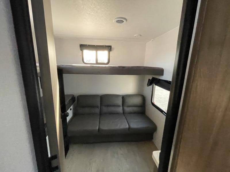 2026 Coachmen 2026 Coachmen Freedom Express - thumbnail 38