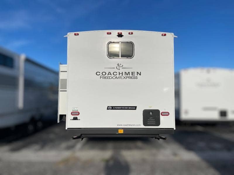 2026 Coachmen 2026 Coachmen Freedom Express - thumbnail 6