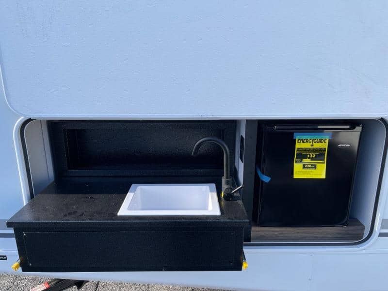 2026 Coachmen 2026 Coachmen Freedom Express - thumbnail 9