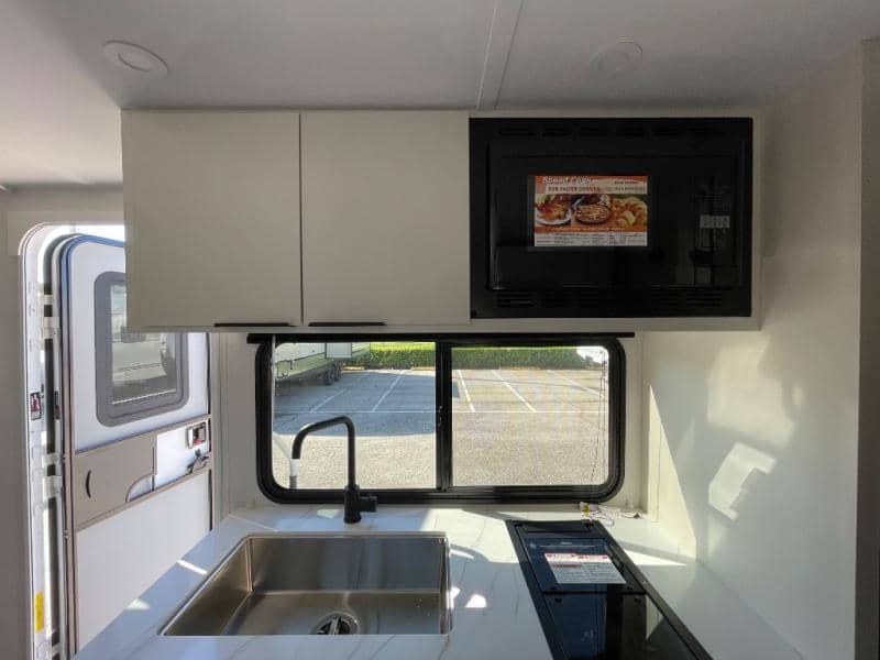 2026 Winnebago 2026 Winnebago Micro Minnie - thumbnail 11