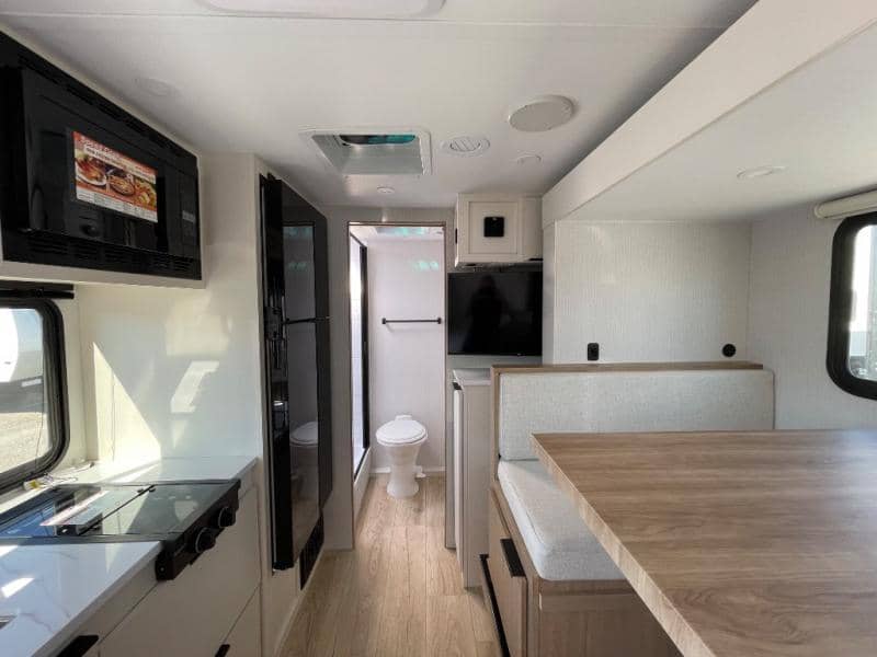 2026 Winnebago 2026 Winnebago Micro Minnie - thumbnail 13