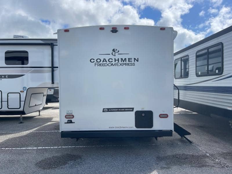 2026 Coachmen 2026 Coachmen Freedom Express - thumbnail 6