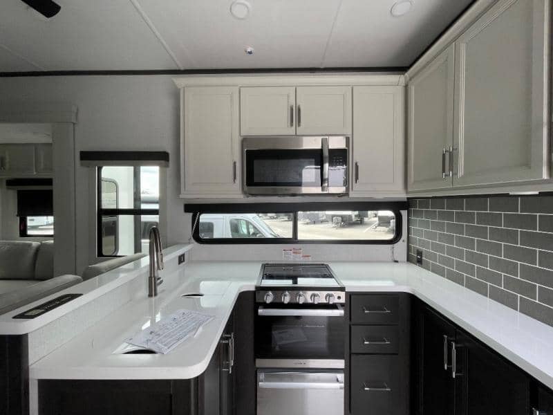 2026 Keystone RV 2026 Keystone RV Alpine Avalanche Edition - thumbnail 12