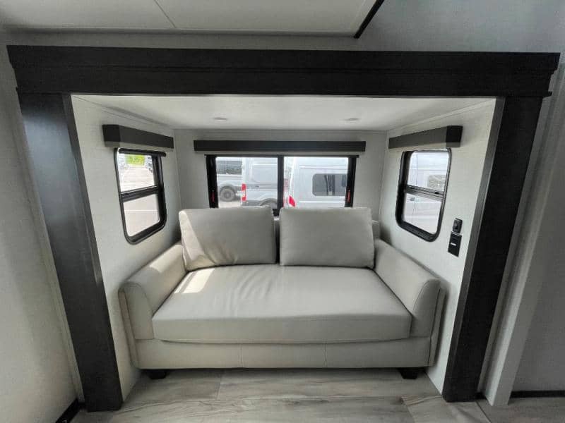 2026 Keystone RV 2026 Keystone RV Alpine Avalanche Edition - thumbnail 16