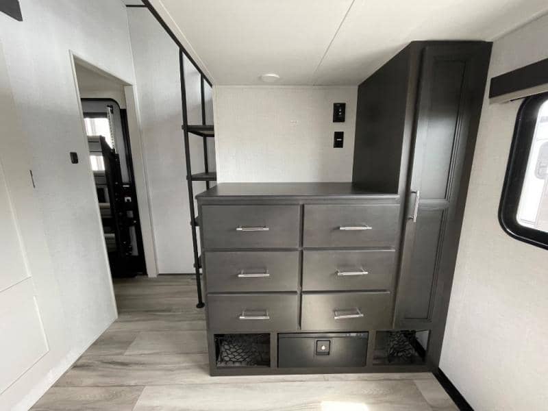 2026 Keystone RV 2026 Keystone RV Alpine Avalanche Edition - thumbnail 17