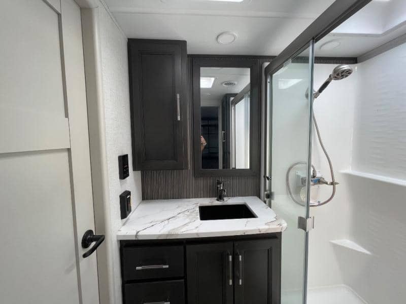 2026 Keystone RV 2026 Keystone RV Alpine Avalanche Edition - thumbnail 26