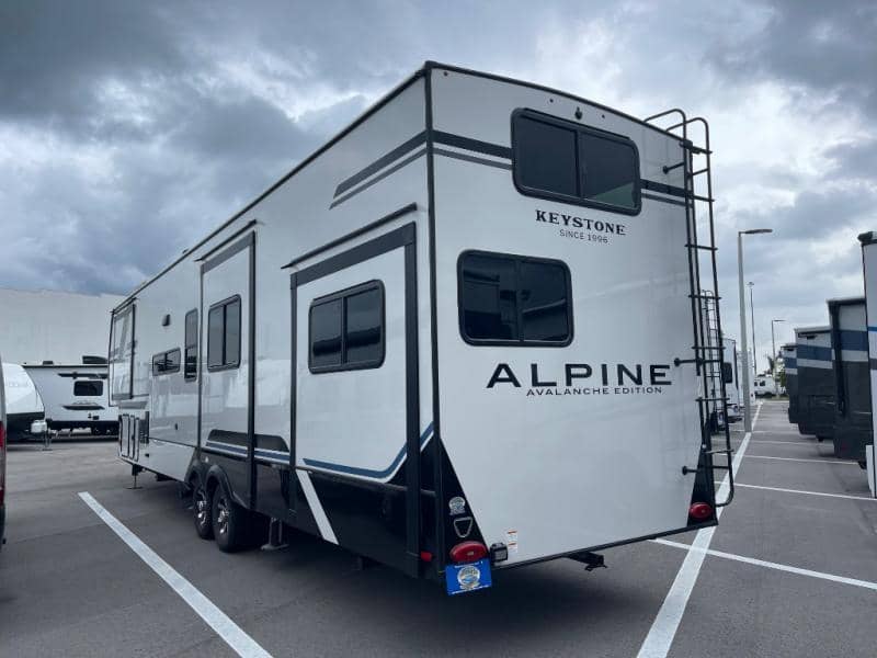 2026 Keystone RV 2026 Keystone RV Alpine Avalanche Edition - thumbnail 5