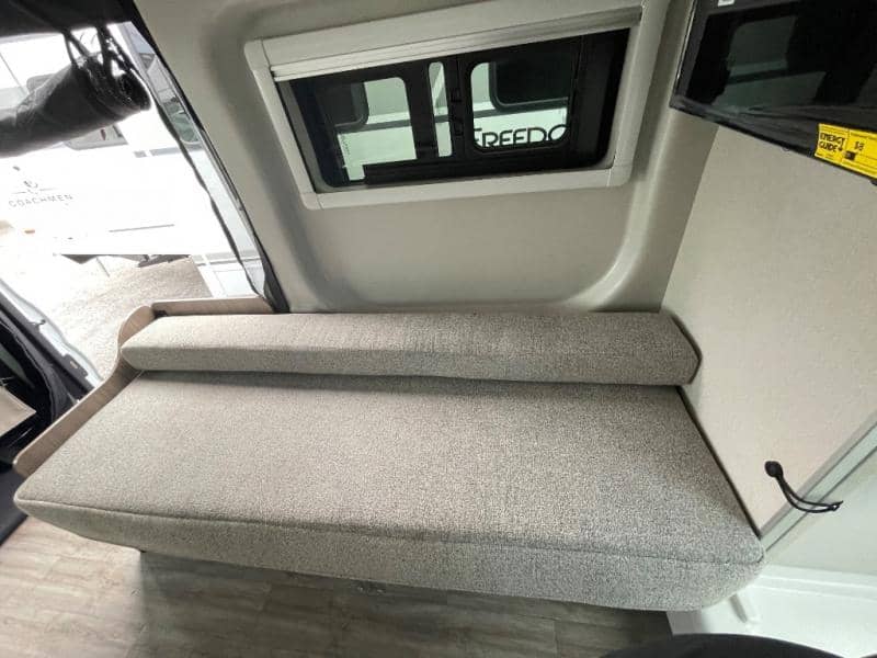 2026 Thor Motor Coach 2026 Thor Motor Coach Palladium - thumbnail 19