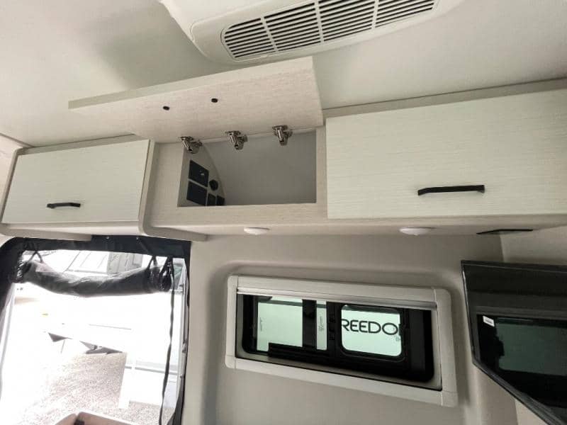 2026 Thor Motor Coach 2026 Thor Motor Coach Palladium - thumbnail 20