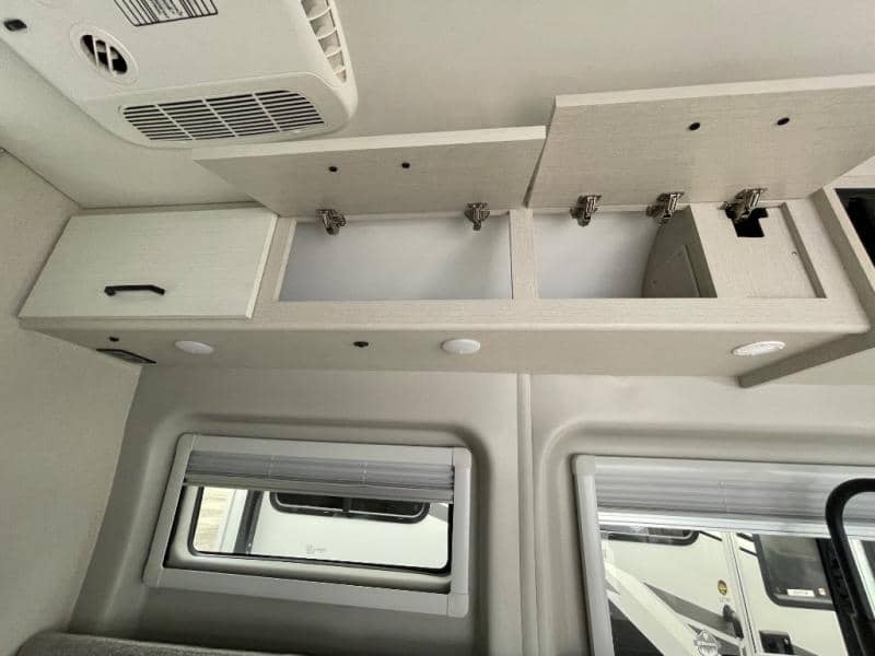 2026 Thor Motor Coach 2026 Thor Motor Coach Palladium - thumbnail 21