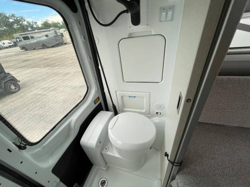 2026 Thor Motor Coach 2026 Thor Motor Coach Palladium - thumbnail 31