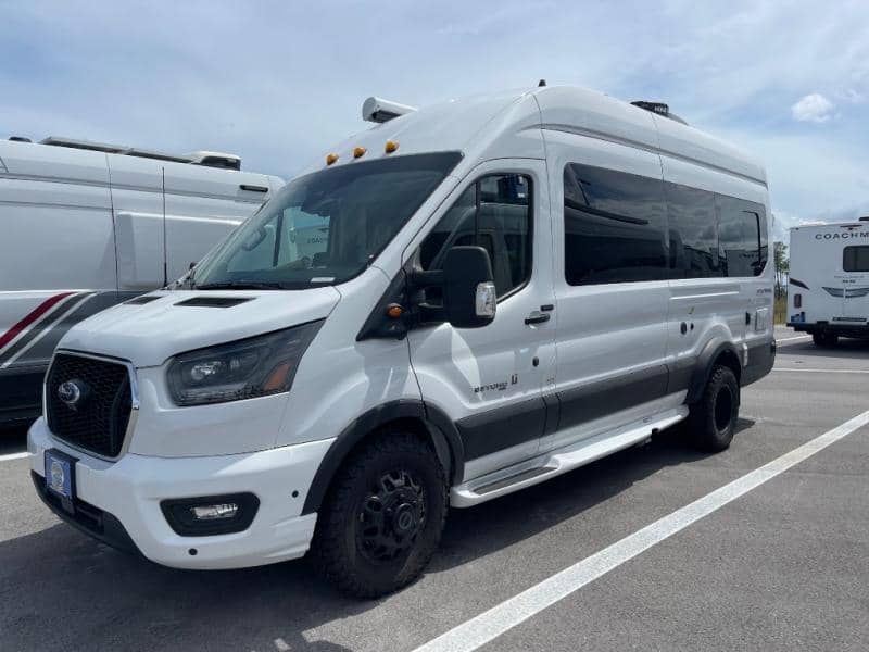 2026 Coachmen 2026 Coachmen Beyond - thumbnail 4