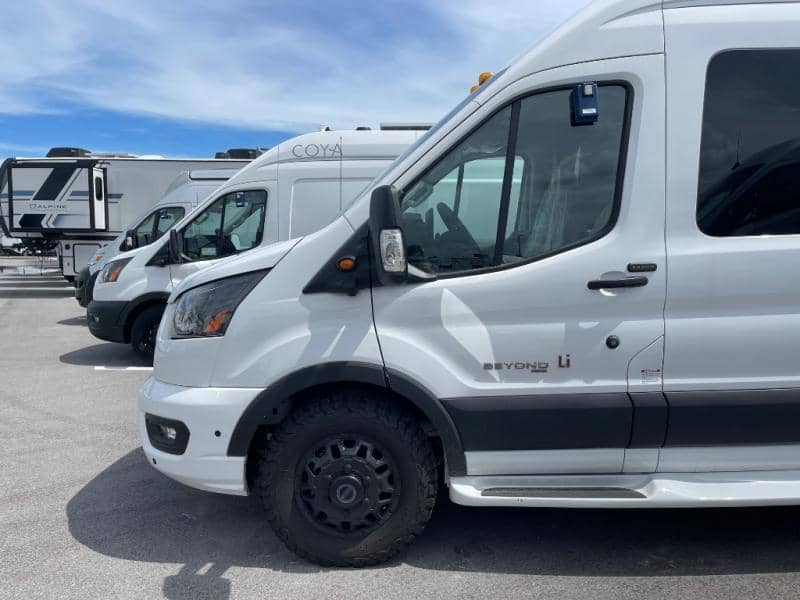 2026 Coachmen 2026 Coachmen Beyond - thumbnail 5