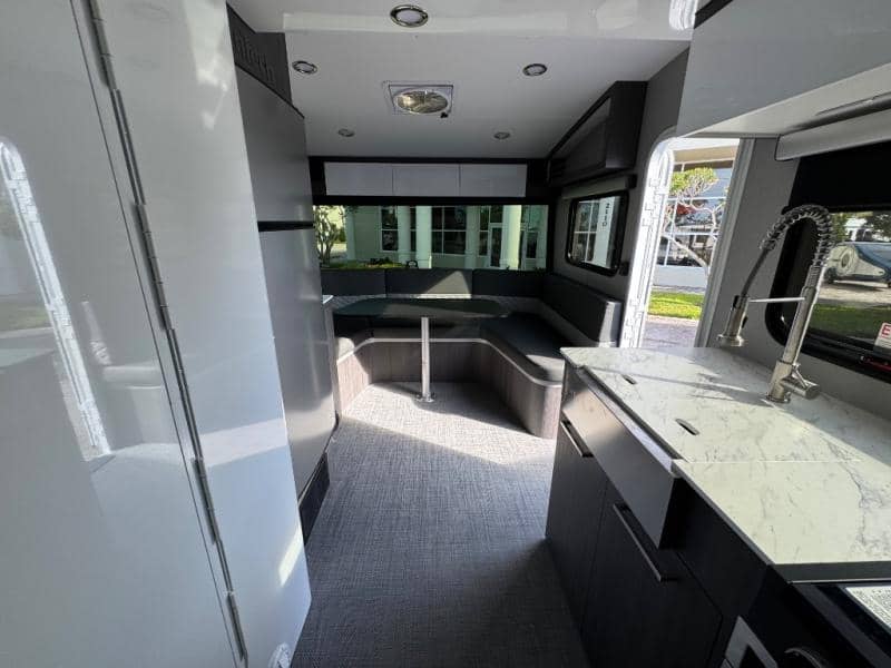 2026 inTech RV 2026 inTech RV Aucta - thumbnail 8