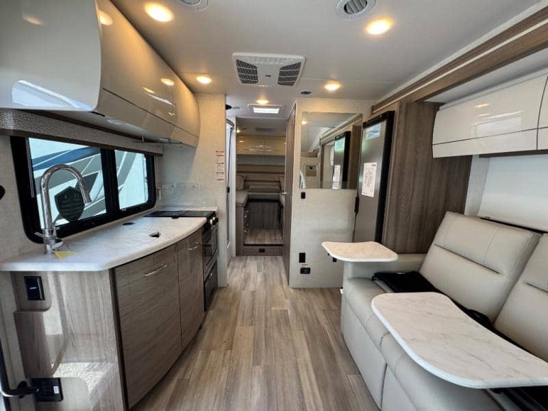 2026 Thor Motor Coach 2026 Thor Motor Coach Delano - thumbnail 9