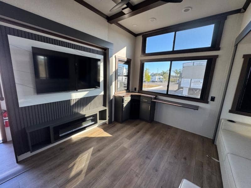 2026 Forest River 2026 Forest River CEDAR CREEK COTTAGE - thumbnail 18