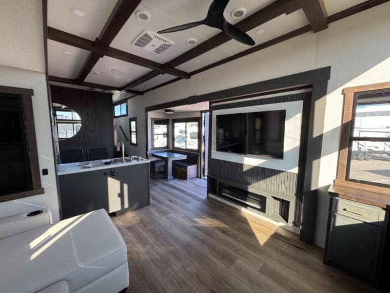 2026 Forest River 2026 Forest River CEDAR CREEK COTTAGE - thumbnail 21